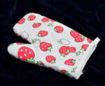 Designer Multicoloured Oven Mitt and Pot Holder - Image 4