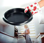 Designer Multicoloured Oven Mitt and Pot Holder - Image 2